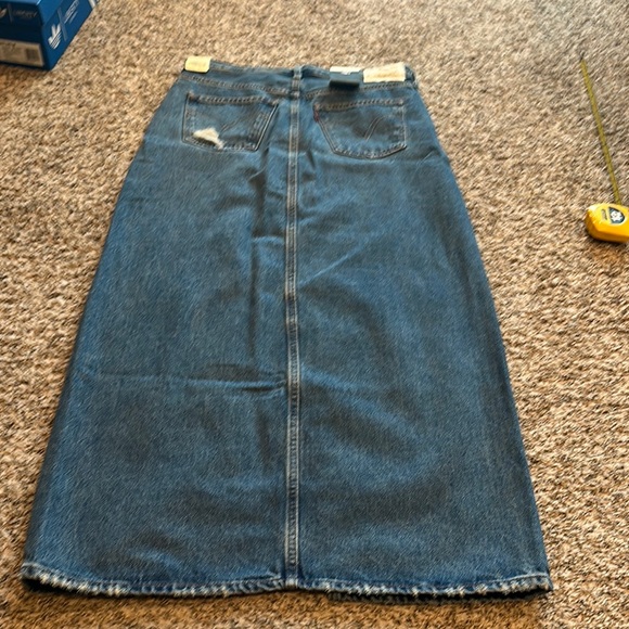 Levi's Classic Blue Denim Skirt NWT Premium White Tag - Picture 9 of 9